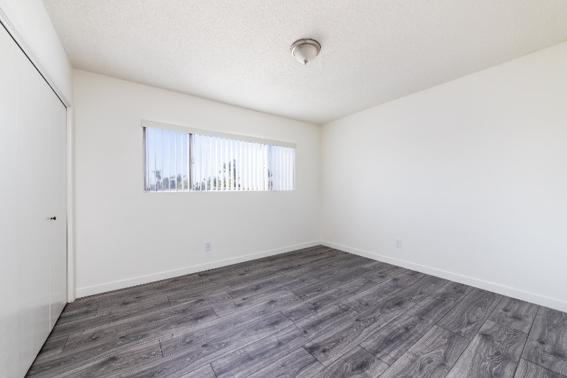 Building Photo - 410 W Regent St