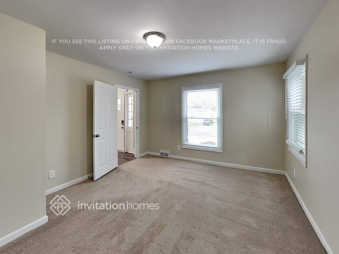 Building Photo - 3332 Bonneville Dr