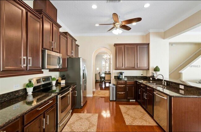 Building Photo - Baldwin Park home 3 car garage with 600 sq...
