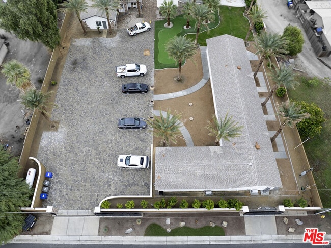 Building Photo - 38580 Rancho Los Cerritos Dr