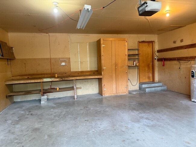 Building Photo - 1416 Scenic Dr