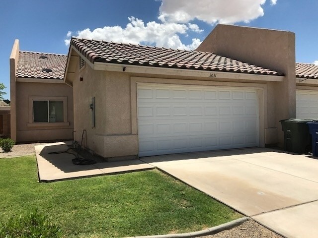 Building Photo - NICE 3 BEDROOM CONDO IN SUNSET MOUNTAIN VILLAS!