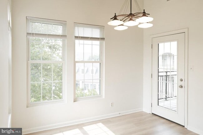 Building Photo - 46628 Drysdale Terrace