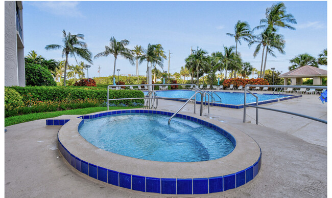 Outdoor pool area - 5047 N Highway A1A