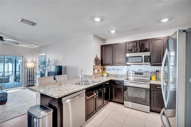 Building Photo - 32705 Brooks Hawk Ln