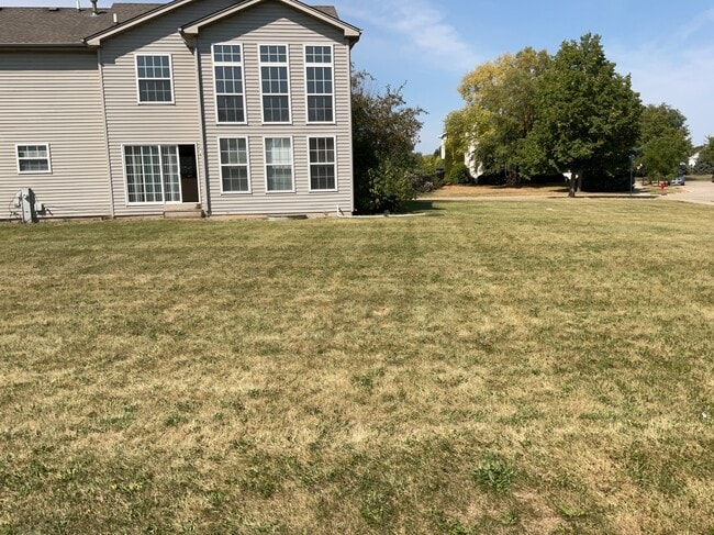 Building Photo - 1844 Courtwright Dr