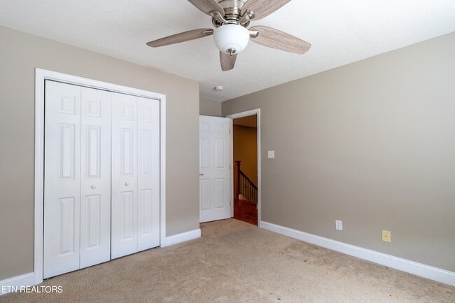 Building Photo - 1100 Winterberry Ln