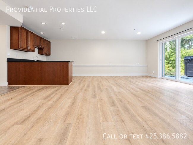 Building Photo - 1722 264th Ave NE