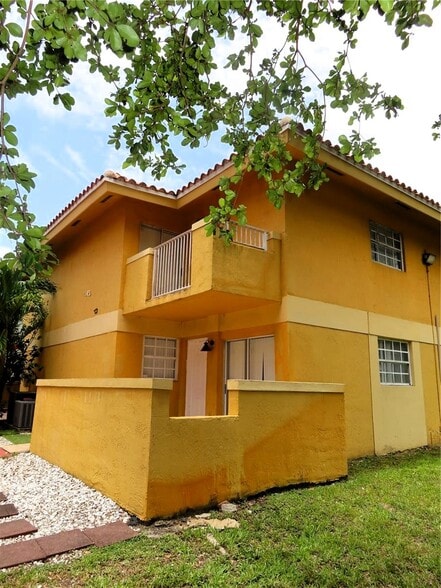 Building Photo - 13894 SW 65th Ter