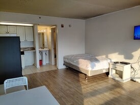 Building Photo - 2506 S Ocean Blvd