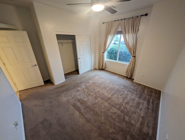 Building Photo - 7521 Chaffinch St