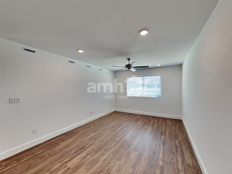 Building Photo - 9139 Liberty Cap Ct