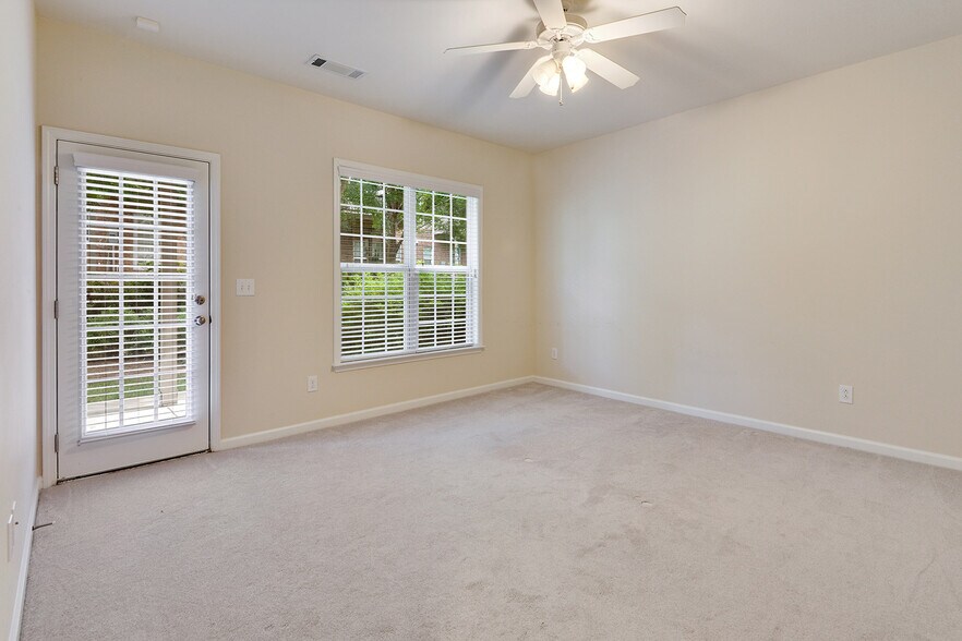 Building Photo - 366 Ardmore Ct NW