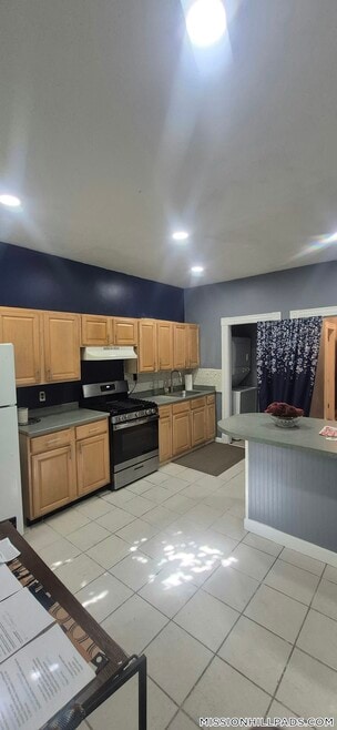 Building Photo - 36 Calumet St