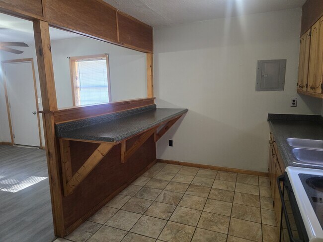 Building Photo - 9873 AR-352