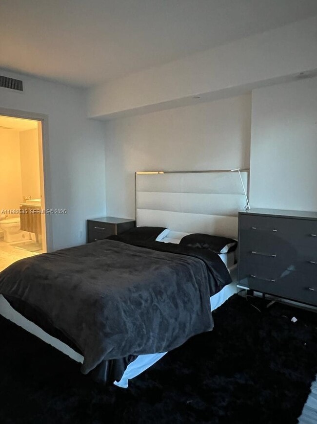 Building Photo - 801 S Miami Ave