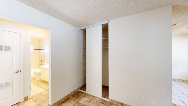 Building Photo - 18193 Happy Ln