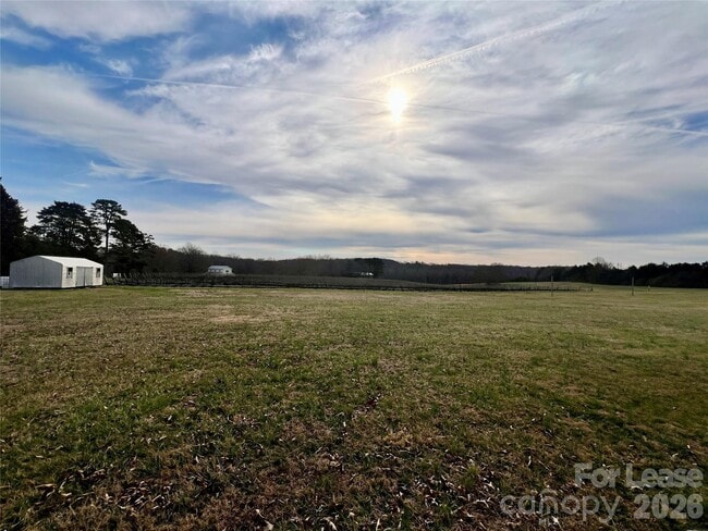 Building Photo - 149 Lytton Farm Rd