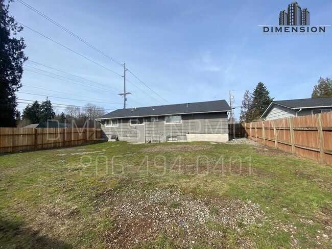 Building Photo - Remodeled Rambler with Basement in Auburn ...