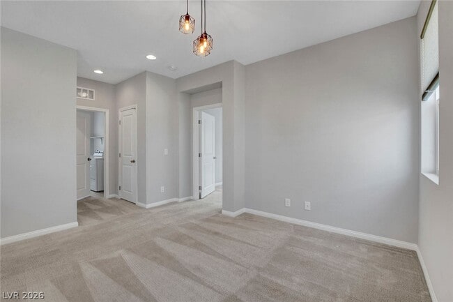 Building Photo - 8067 Tank Loop St