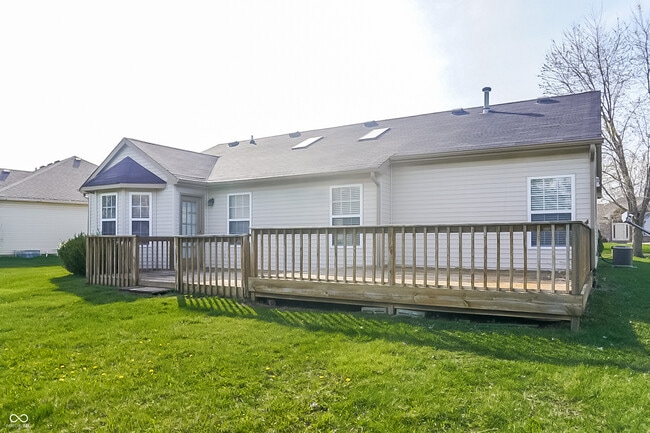 Building Photo - 2245 Valley Creek E Ln