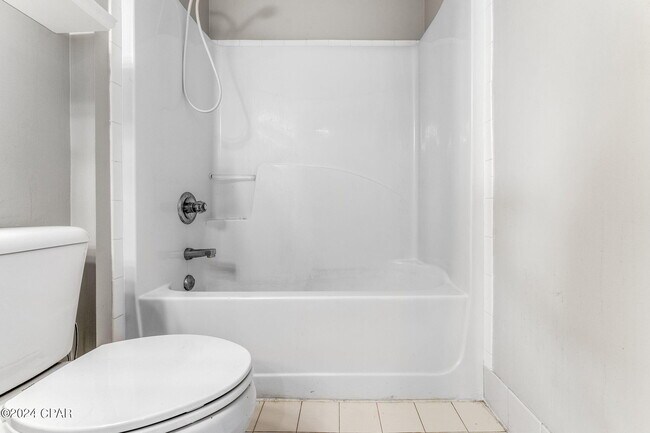 Building Photo - 3435 Cherry Ridge Rd