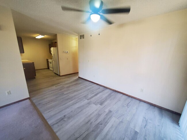 Building Photo - 7011 W O'Neil St