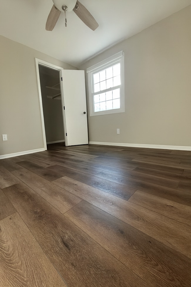 Building Photo - 3130 Bellshire Way