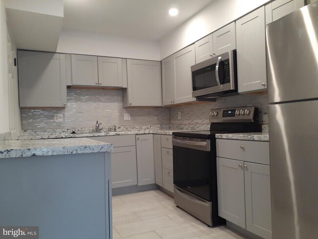 Kitchen - 7902 San Leandro Pl