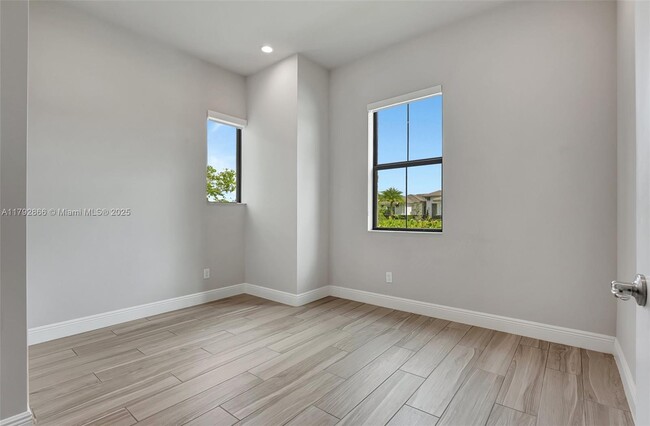 Building Photo - 17130 Magnolia Estates Dr