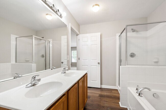 Building Photo - Raleigh Retreat: Modern 3BR Townhome with ...