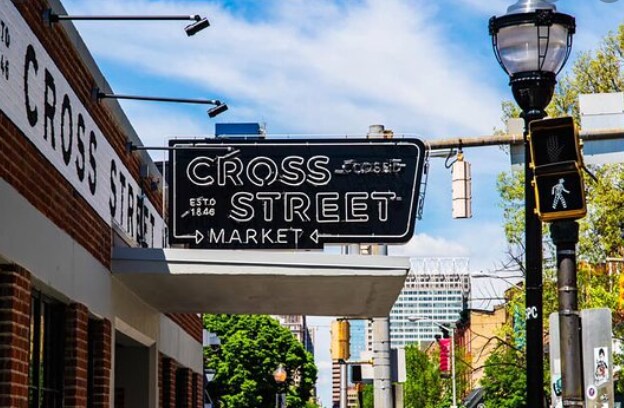 Walking Distance to Cross Street Market - 145 W Hill St