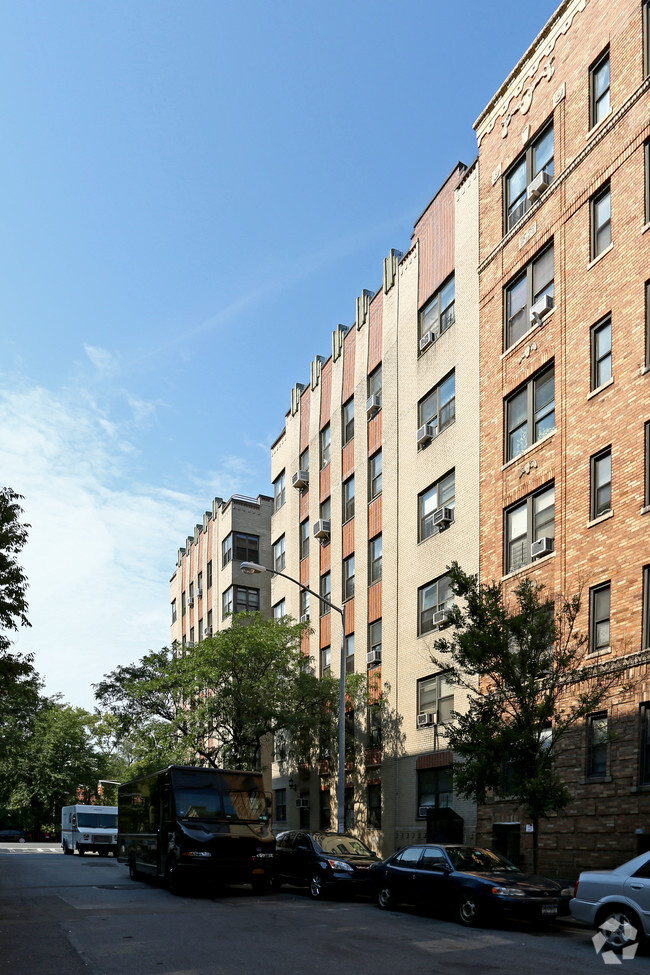 Building Photo - 105 Arden Street