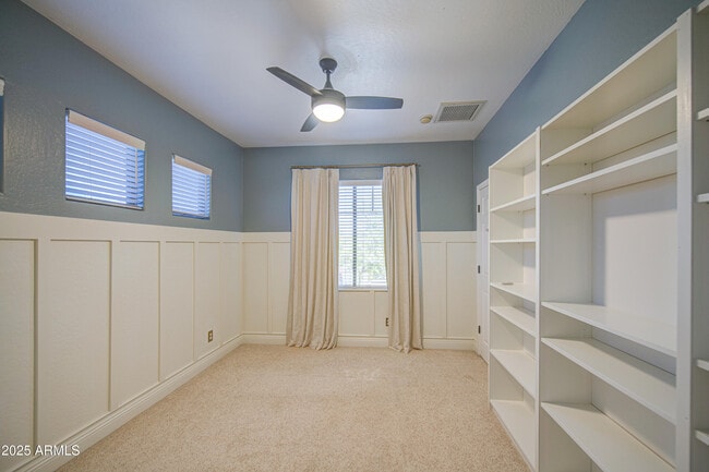 Building Photo - 4564 S Maverick Ct