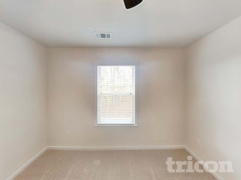 Building Photo - 56 Leyland Ct