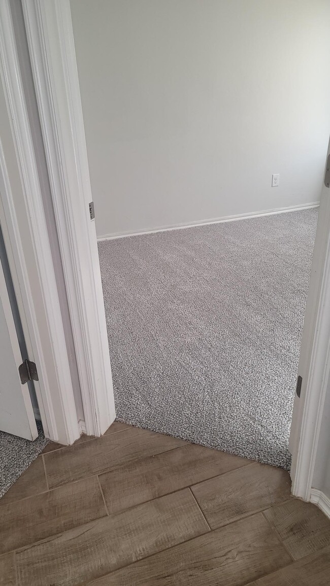 Building Photo - 4617 Emerald Knoll Rd