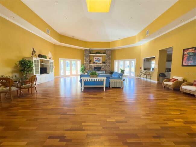 Building Photo - 5521 Rosehill Rd