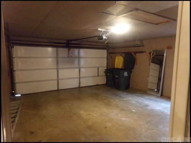 Building Photo - 820 N Shackleford Rd