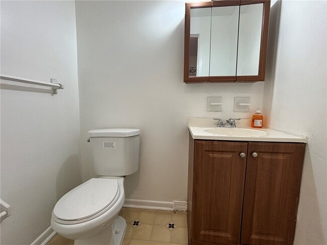 Building Photo - 223 Autumn Chapel Way