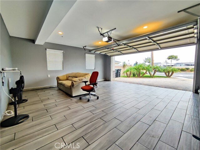 Building Photo - 16219 Orchard Ave