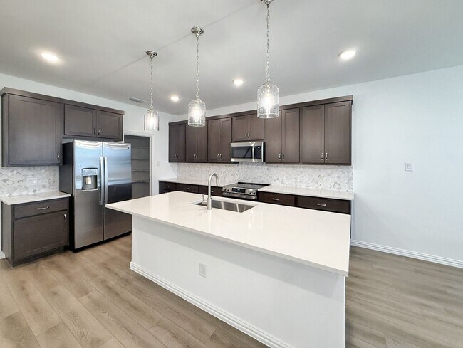 Building Photo - Elegant New Build in Princeton with Pool, ...