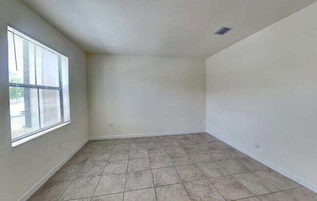 Building Photo - 22541 Hickory Hill Square