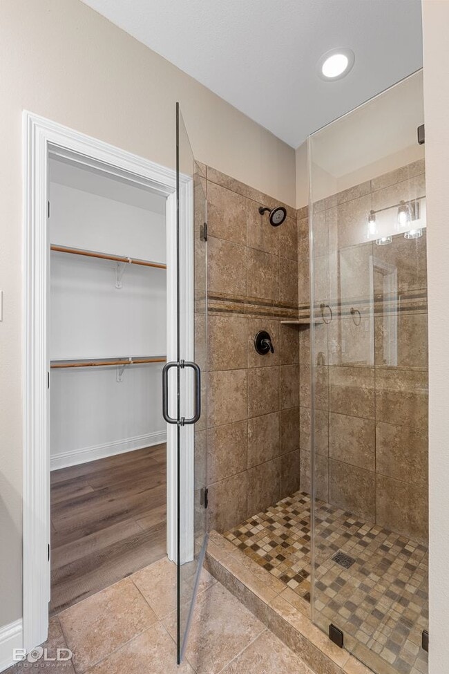 Building Photo - 3 Bedroom 2 Bath in Cypress Bend