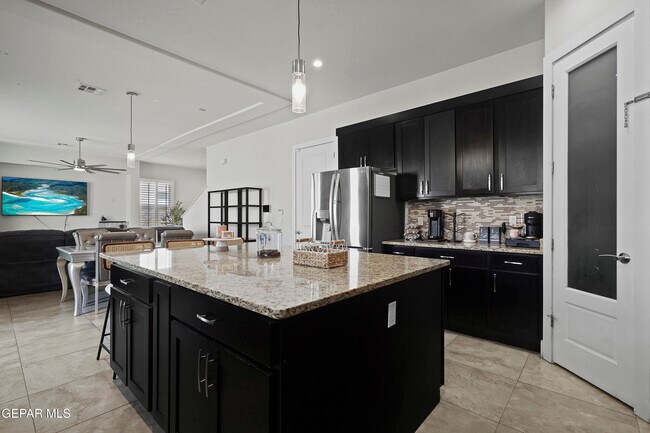 Building Photo - 13012 Birds View Cir