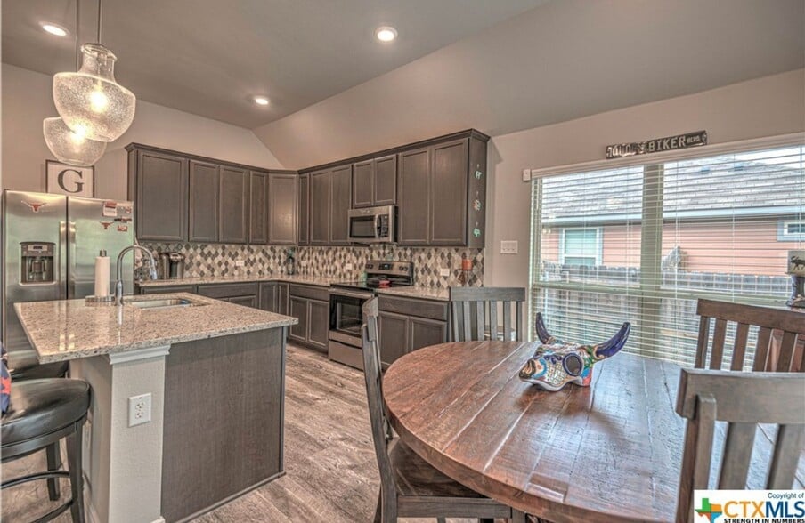 Building Photo - 1311 Lilac Ledge Dr