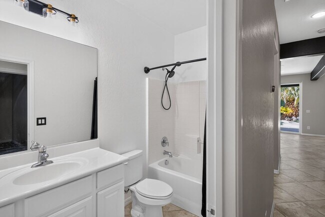 Building Photo - 8606 Kennedy Heights Ct