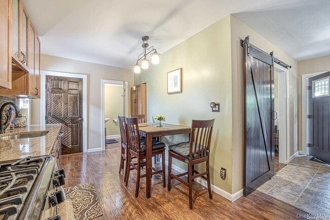 Building Photo - 524 Central Ave