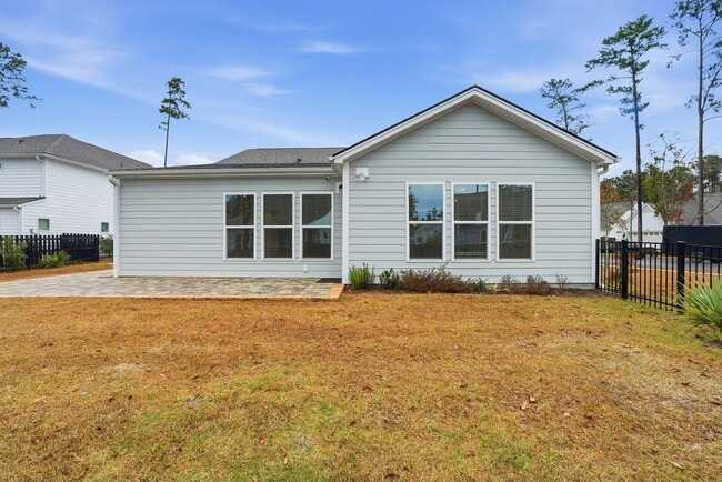 Building Photo - 3-Bed Corner Lot Home in Waterways Community