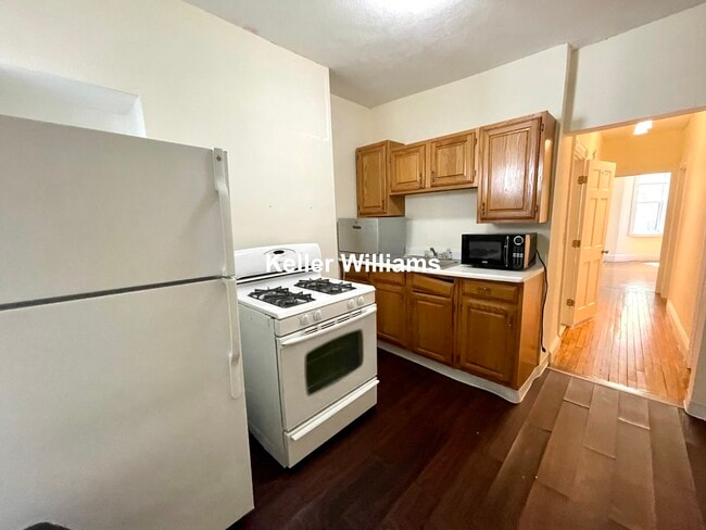 Building Photo - 50 Saint Germain St