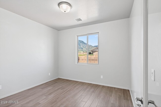 Building Photo - 6736 Vaquero Cir